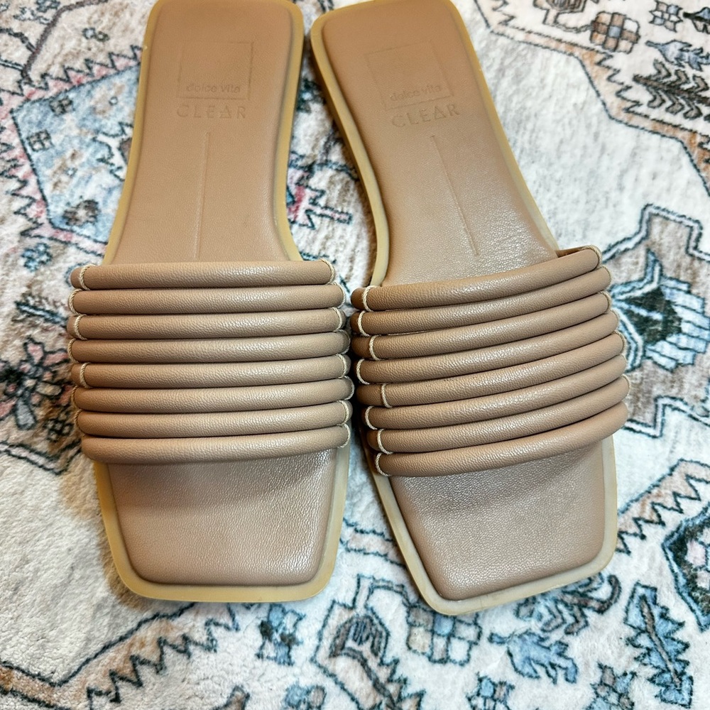Dolce Vita Nyx Sandal Size 8